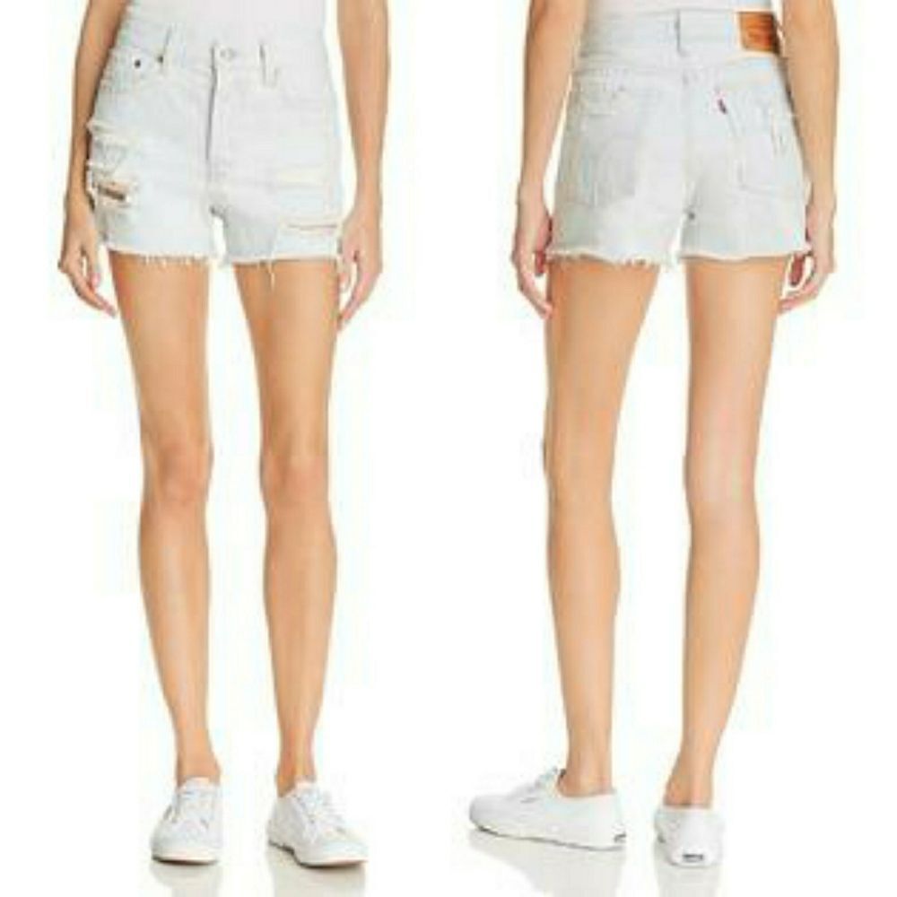 Levi's Wedgie Fit High Rise Distressed Jean Denim Shorts Light Wash SZ 25